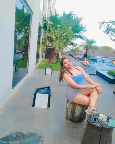 Escort Manvi